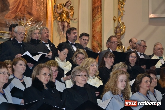 Zdjęcie w galerii na portalu naszraciborz.pl: Muzyka nie zna granic - polskie i czeskie chóry wystąpiły w Krzyżanowicach wiadomości z regionu