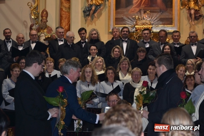 Zdjęcie w galerii na portalu naszraciborz.pl: Muzyka nie zna granic - polskie i czeskie chóry wystąpiły w Krzyżanowicach wiadomości z regionu