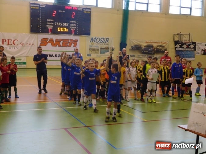 Zdjęcie w galerii na portalu naszraciborz.pl: Unia Racibórz najlepsza na turnieju w Łaziskach Górnych wiadomości z regionu