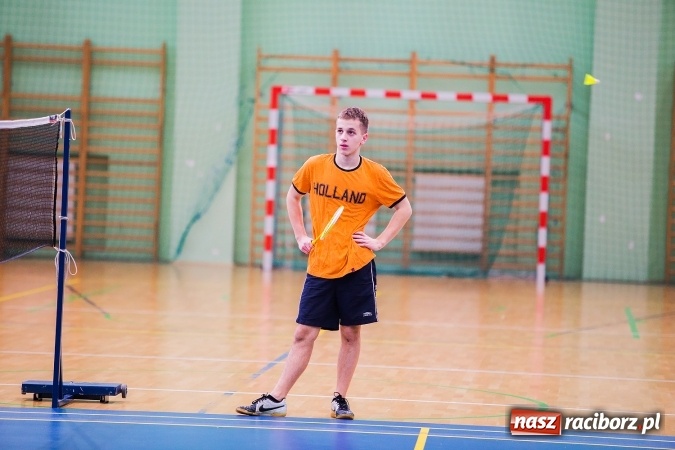 Zdjęcie w galerii na portalu naszraciborz.pl: Powiatowy finał badmintona szkół gimnazjalnych wiadomości z regionu