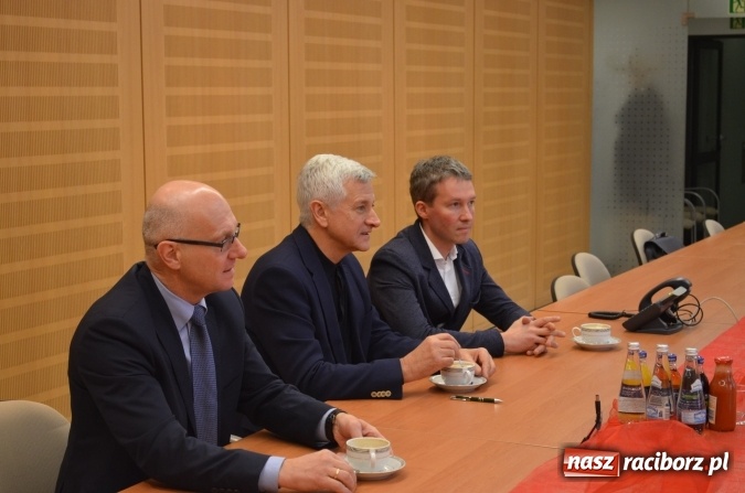 Zdjęcie w galerii na portalu naszraciborz.pl: WFOŚiGW w Katowicach podpisał umowę z MPGK Katowice wiadomości z regionu