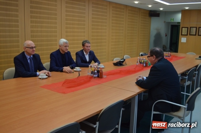 Zdjęcie w galerii na portalu naszraciborz.pl: WFOŚiGW w Katowicach podpisał umowę z MPGK Katowice wiadomości z regionu