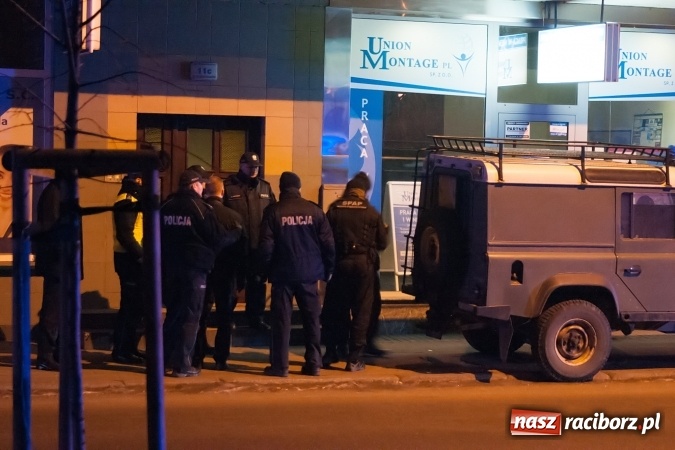 Zdjęcie w galerii na portalu naszraciborz.pl: Zakończyła się akcja przy Wojska Polskiego. Granaty i pociski zabezpieczone wiadomości z regionu