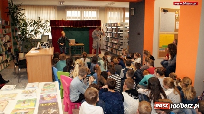 Zdjęcie w galerii na portalu naszraciborz.pl: Teatr Maska ponownie w raciborskiej bibliotece  wiadomości z regionu