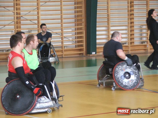 Zdjęcie w galerii na portalu naszraciborz.pl: Sprawni połamańcy czyli rugby na wózkach wiadomości z regionu