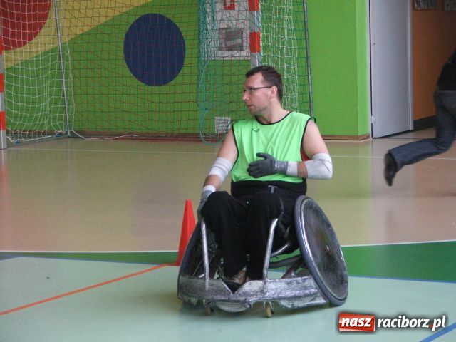 Zdjęcie w galerii na portalu naszraciborz.pl: Sprawni połamańcy czyli rugby na wózkach wiadomości z regionu