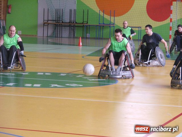 Zdjęcie w galerii na portalu naszraciborz.pl: Sprawni połamańcy czyli rugby na wózkach wiadomości z regionu