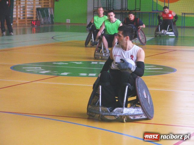 Zdjęcie w galerii na portalu naszraciborz.pl: Sprawni połamańcy czyli rugby na wózkach wiadomości z regionu