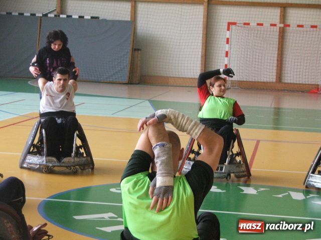 Zdjęcie w galerii na portalu naszraciborz.pl: Sprawni połamańcy czyli rugby na wózkach wiadomości z regionu