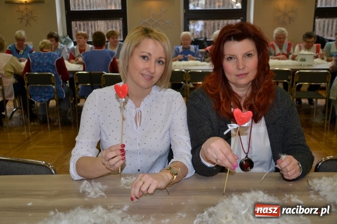 Zdjęcie w galerii na portalu naszraciborz.pl: Szkubanie piyrza w Tworkowie wiadomości z regionu