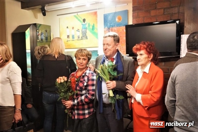 Zdjęcie w galerii na portalu naszraciborz.pl: W siedzibie TMZR można oglądać wystawę Barbary Kaszy i Piotra Wiedera  wiadomości z regionu