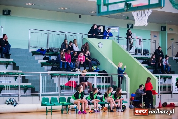 Zdjęcie w galerii na portalu naszraciborz.pl: Koszykarki z I LO najlepsze w miejskich finałach wiadomości z regionu