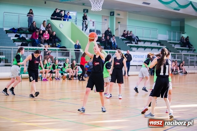 Zdjęcie w galerii na portalu naszraciborz.pl: Koszykarki z I LO najlepsze w miejskich finałach wiadomości z regionu