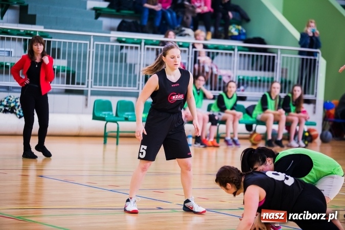 Zdjęcie w galerii na portalu naszraciborz.pl: Koszykarki z I LO najlepsze w miejskich finałach wiadomości z regionu