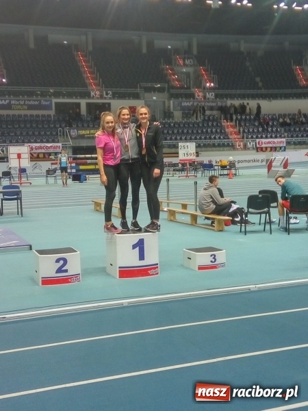 Zdjęcie w galerii na portalu naszraciborz.pl: Lekkoatletyka. Szkoła Mistrzostwa Sportowego na piątkę  wiadomości z regionu