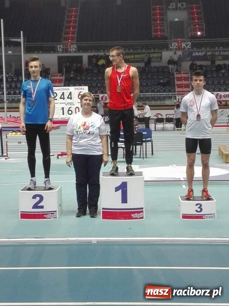 Zdjęcie w galerii na portalu naszraciborz.pl: Lekkoatletyka. Szkoła Mistrzostwa Sportowego na piątkę  wiadomości z regionu