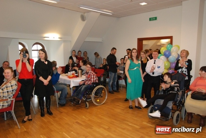 Zdjęcie w galerii na portalu naszraciborz.pl: Zabawa karnawałowa Warsztatu Terapii Zajęciowej wiadomości z regionu