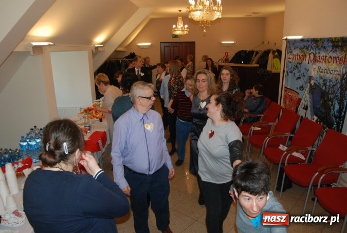 Zdjęcie w galerii na portalu naszraciborz.pl: Zabawa karnawałowa Warsztatu Terapii Zajęciowej wiadomości z regionu