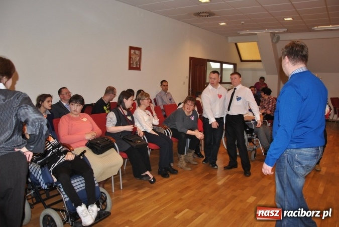 Zdjęcie w galerii na portalu naszraciborz.pl: Zabawa karnawałowa Warsztatu Terapii Zajęciowej wiadomości z regionu