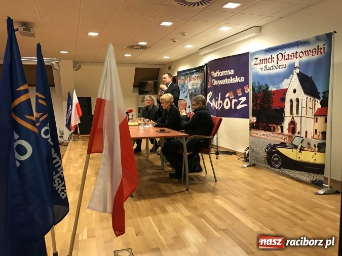 Zdjęcie w galerii na portalu naszraciborz.pl: Posłowie Platformy Obywatelskiej o rządach PiS i swoich porażkach na raciborskim zamku wiadomości z regionu