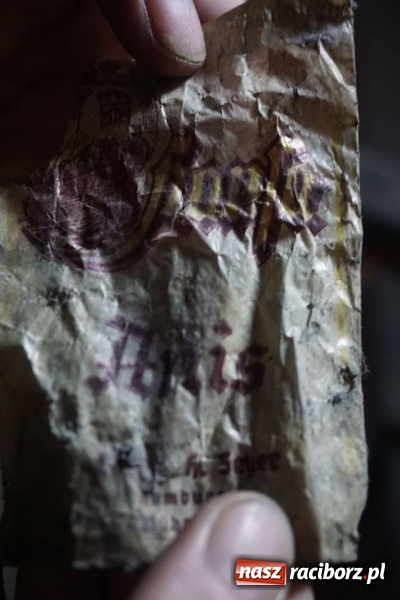 Zdjęcie w galerii na portalu naszraciborz.pl: Eksploratorzy ze Stowarzyszenia Odra 1945 weszli do starej komendy ZDJĘCIA wiadomości z regionu