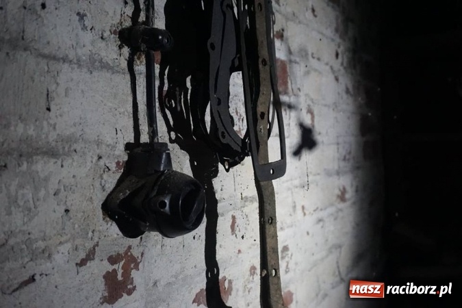 Zdjęcie w galerii na portalu naszraciborz.pl: Eksploratorzy ze Stowarzyszenia Odra 1945 weszli do starej komendy ZDJĘCIA wiadomości z regionu