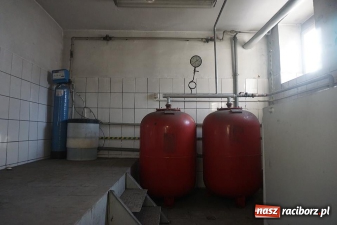 Zdjęcie w galerii na portalu naszraciborz.pl: Eksploratorzy ze Stowarzyszenia Odra 1945 weszli do starej komendy ZDJĘCIA wiadomości z regionu