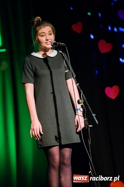 Zdjęcie w galerii na portalu naszraciborz.pl: Walentynkowa środa z zespołem Miraż w Młodzieżowym Domu Kultury wiadomości z regionu