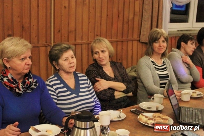 Zdjęcie w galerii na portalu naszraciborz.pl: Bezpieczna rodzina, czyli spotkanie z policjantem w OSP w Wojnowicach wiadomości z regionu