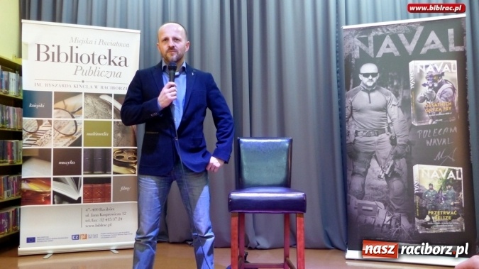 Zdjęcie w galerii na portalu naszraciborz.pl: Łobuz z Ocic - Naval w raciborskiej bibliotece wiadomości z regionu