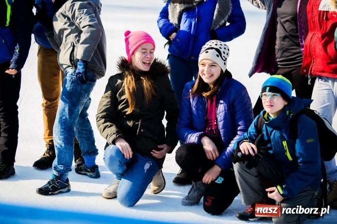 Zdjęcie w galerii na portalu naszraciborz.pl: Liga szkolna w łyżwiarstwie szybkim na lodowisku Piastor wiadomości z regionu