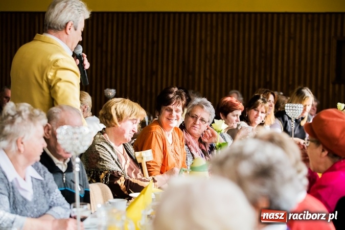 Zdjęcie w galerii na portalu naszraciborz.pl: Seniorzy świętowali w OSP Raszczyce wiadomości z regionu