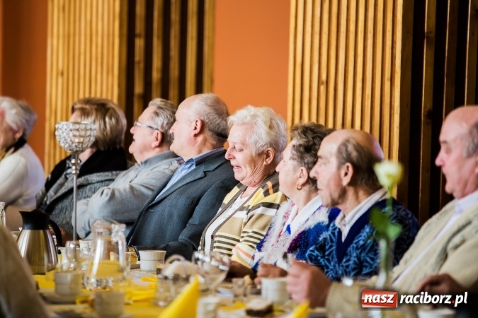 Zdjęcie w galerii na portalu naszraciborz.pl: Seniorzy świętowali w OSP Raszczyce wiadomości z regionu