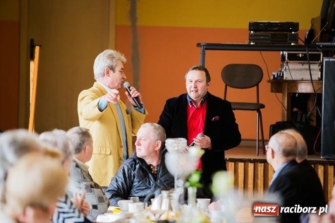 Zdjęcie w galerii na portalu naszraciborz.pl: Seniorzy świętowali w OSP Raszczyce wiadomości z regionu