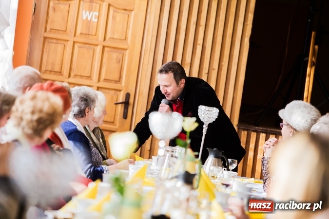 Zdjęcie w galerii na portalu naszraciborz.pl: Seniorzy świętowali w OSP Raszczyce wiadomości z regionu