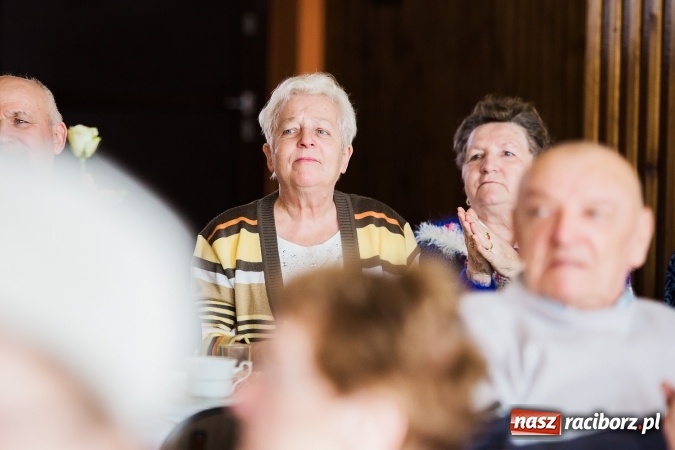 Zdjęcie w galerii na portalu naszraciborz.pl: Seniorzy świętowali w OSP Raszczyce wiadomości z regionu