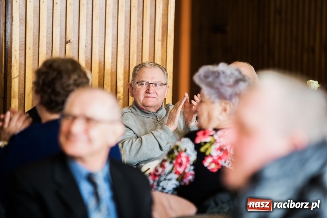 Zdjęcie w galerii na portalu naszraciborz.pl: Seniorzy świętowali w OSP Raszczyce wiadomości z regionu
