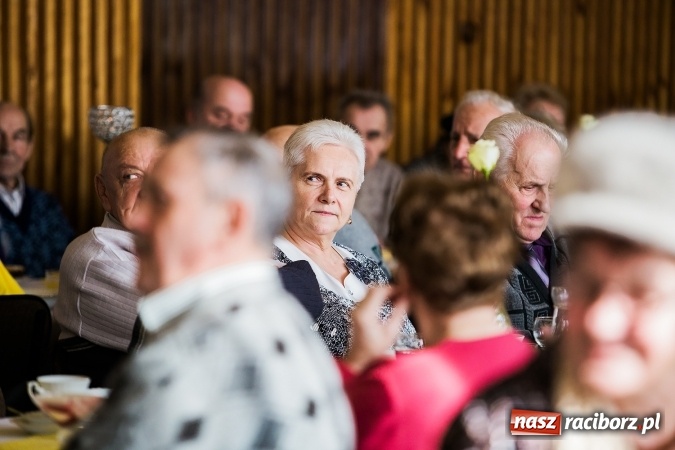Zdjęcie w galerii na portalu naszraciborz.pl: Seniorzy świętowali w OSP Raszczyce wiadomości z regionu