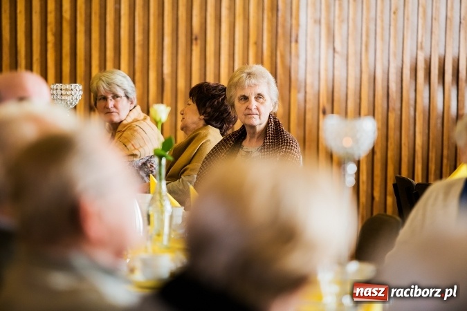 Zdjęcie w galerii na portalu naszraciborz.pl: Seniorzy świętowali w OSP Raszczyce wiadomości z regionu