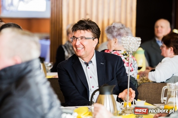 Zdjęcie w galerii na portalu naszraciborz.pl: Seniorzy świętowali w OSP Raszczyce wiadomości z regionu