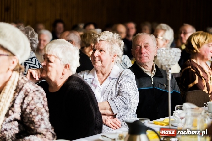 Zdjęcie w galerii na portalu naszraciborz.pl: Seniorzy świętowali w OSP Raszczyce wiadomości z regionu