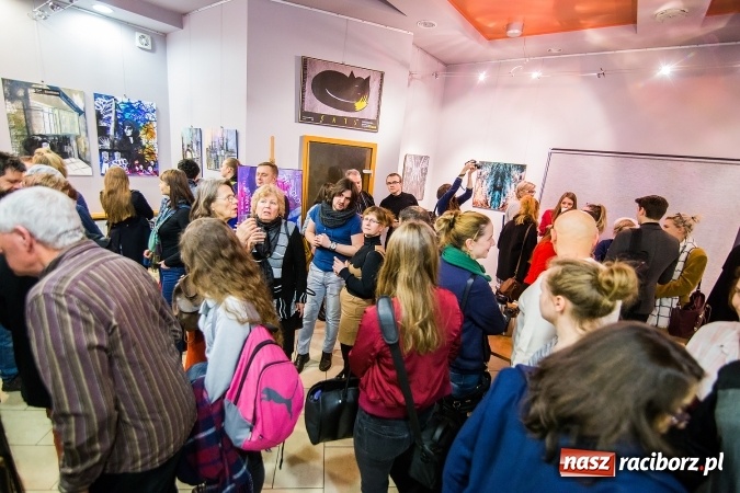 Zdjęcie w galerii na portalu naszraciborz.pl: Wystawa nauczycieli Liceum Plastycznego w Galerii Obok wiadomości z regionu