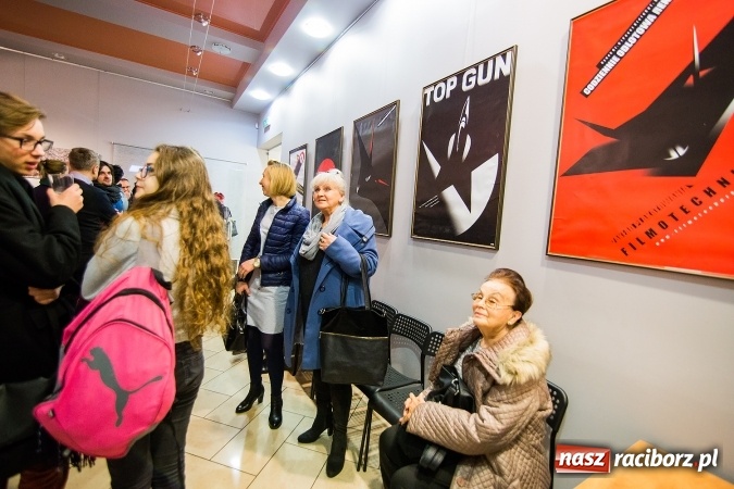 Zdjęcie w galerii na portalu naszraciborz.pl: Wystawa nauczycieli Liceum Plastycznego w Galerii Obok wiadomości z regionu