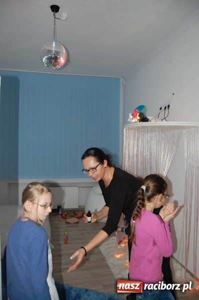 Zdjęcie w galerii na portalu naszraciborz.pl: Dzień Otwartej Szkoły i zajęcia adaptacyjne dla przyszłych pierwszoklasistów w SP 1  wiadomości z regionu