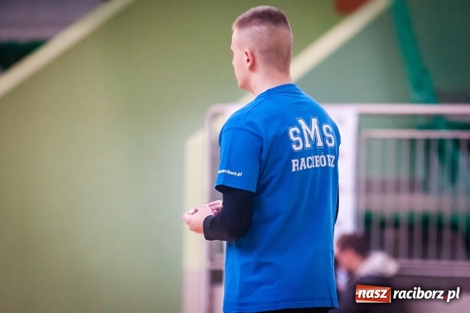 Zdjęcie w galerii na portalu naszraciborz.pl: Turniej piłki ręcznej chłopc&oacute;w szk&oacute;ł ponadgimnazjalnych wiadomości z regionu