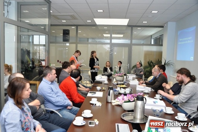Zdjęcie w galerii na portalu naszraciborz.pl: Nowe normy – Eko-Okna szkolą sprzedawców stolarki  wiadomości z regionu