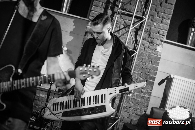 Zdjęcie w galerii na portalu naszraciborz.pl: Papa D zagrał w pubie Raciborska Piwnica wiadomości z regionu