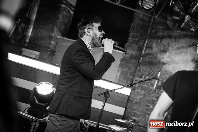 Zdjęcie w galerii na portalu naszraciborz.pl: Papa D zagrał w pubie Raciborska Piwnica wiadomości z regionu