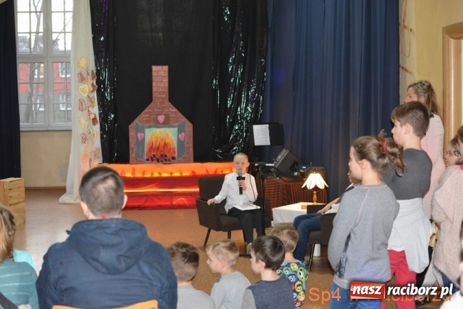 Zdjęcie w galerii na portalu naszraciborz.pl: SP 4 otwiera swoje drzwi dla przyszłych pierwszoklasistów wiadomości z regionu