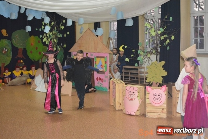 Zdjęcie w galerii na portalu naszraciborz.pl: SP 4 otwiera swoje drzwi dla przyszłych pierwszoklasistów wiadomości z regionu